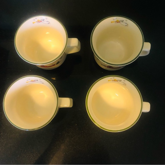 Four Pfaltzgraff Cups Snow Village 10 Oz. Cups Mugs Holiday Angel Barn - Picture 4 of 6